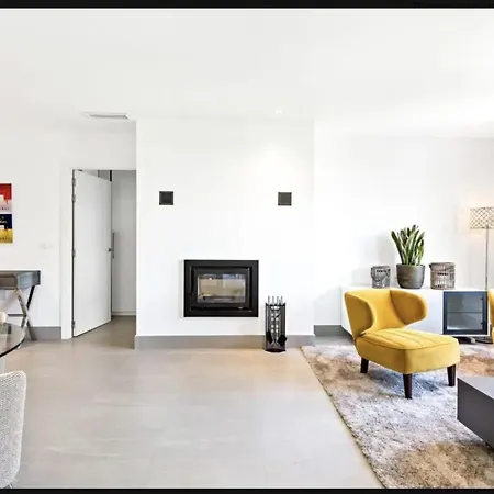 Puerto Banus Luxury Located In Harbor Апартаменти *