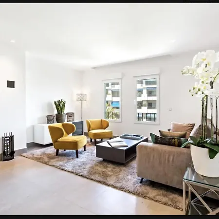 Puerto Banus Luxury Located In Harbor Apartment Marbella