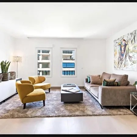 Puerto Banus Luxury Located In Harbor * Marbella