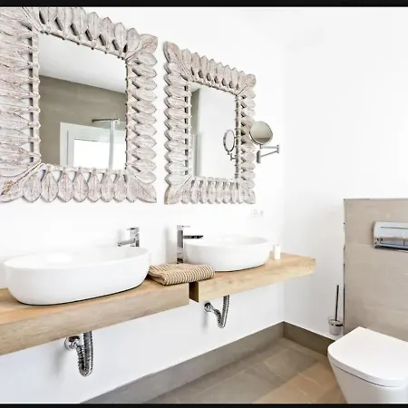 Puerto Banus Luxury Located In Harbor Apartment Marbella