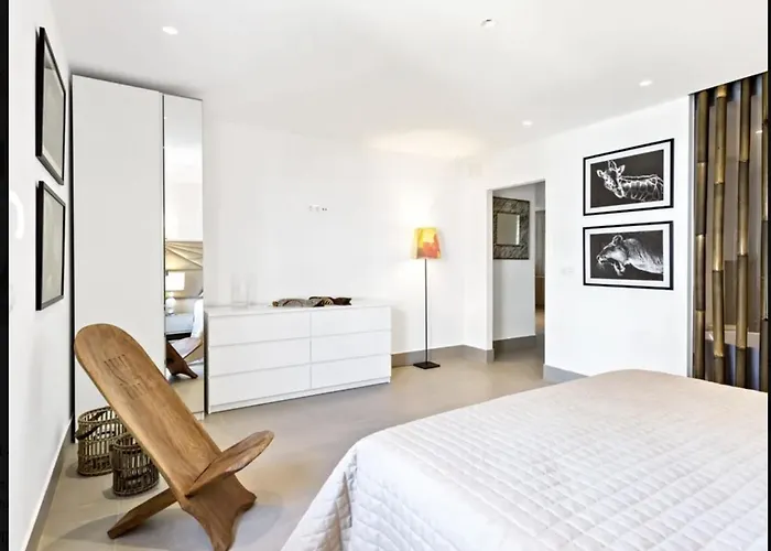 Puerto Banus Luxury Located In Harbor * マルベーリャ